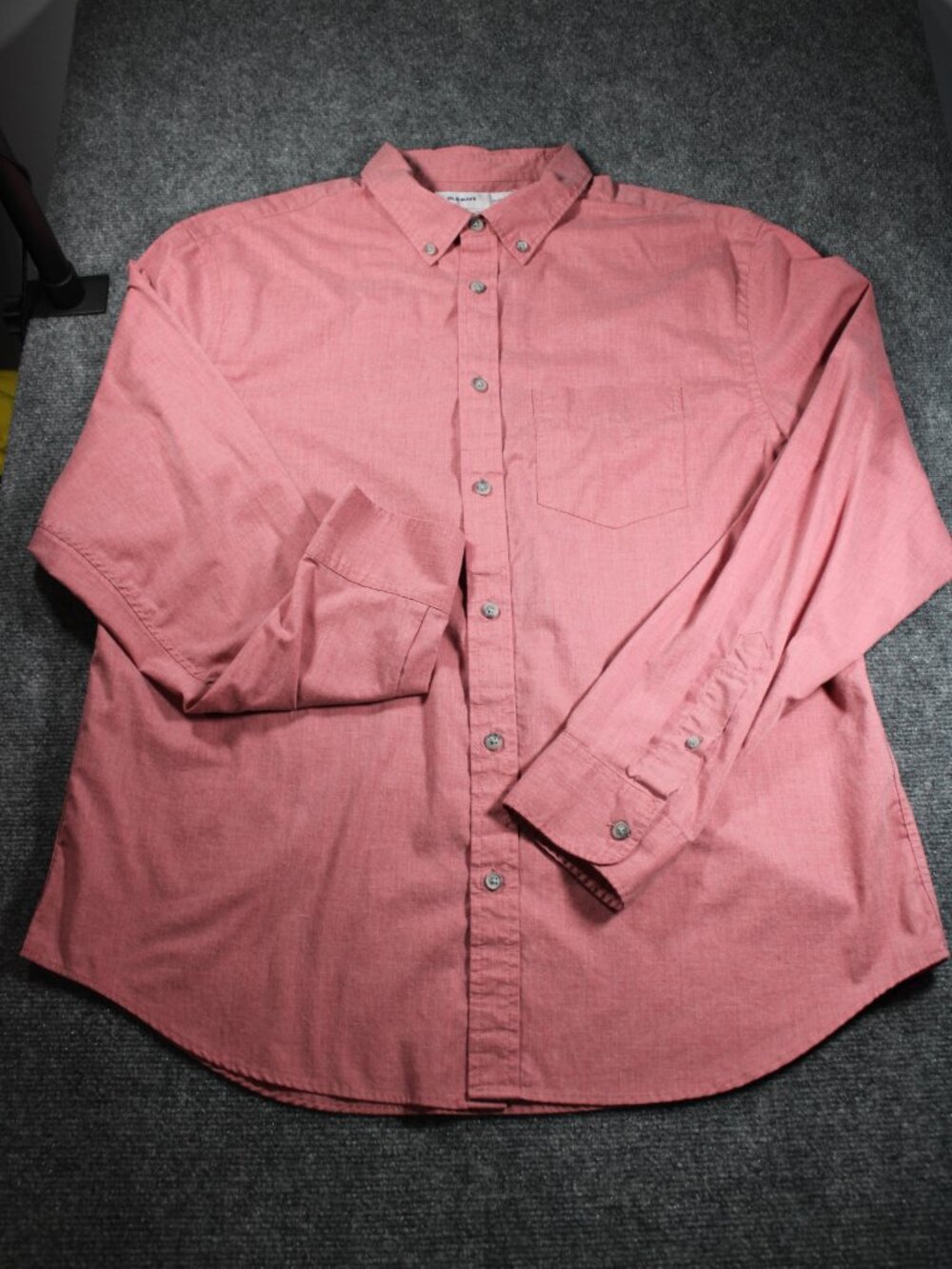 Old Navy Shirt Button Down Men's XL RED Long Sleeve Slim Fit Casual Pocket